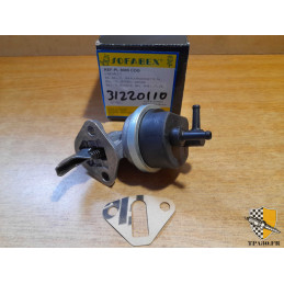 pompe a essence Renault 4...