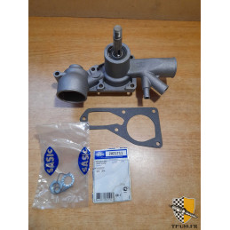 pompe a eau Peugeot 504...