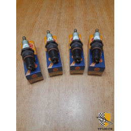 4 bougies Renault 8 gordini...